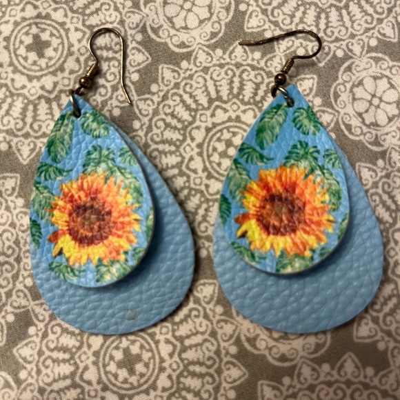 Handmade Faux Earrings - Picture 1 of 1